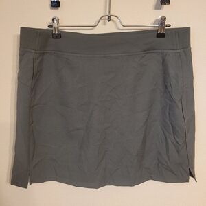 32 Degrees Cool Women’s Skort Skirt Athletic Green Large Golf Tennis